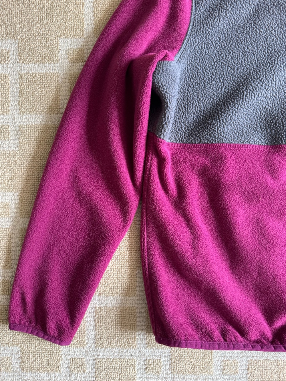 L.L. Bean Polartec Fleece Quarter Zip Pullover Outdoor Hiking Gray Purple Medium - Picture 6 of 11